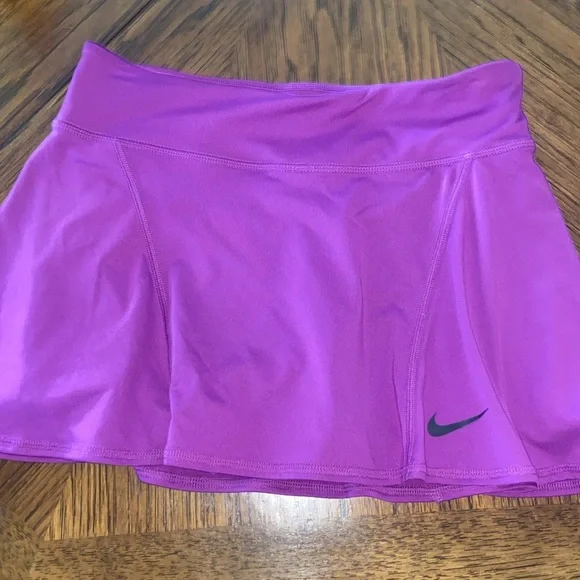 Nike women’s tennis skirt size S - Picture 2 of 4